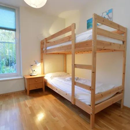 アパート Westside ラウリス